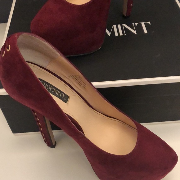 Shoe Mint Platform Heels, Size 6.5, Color Wine - Picture 4 of 4